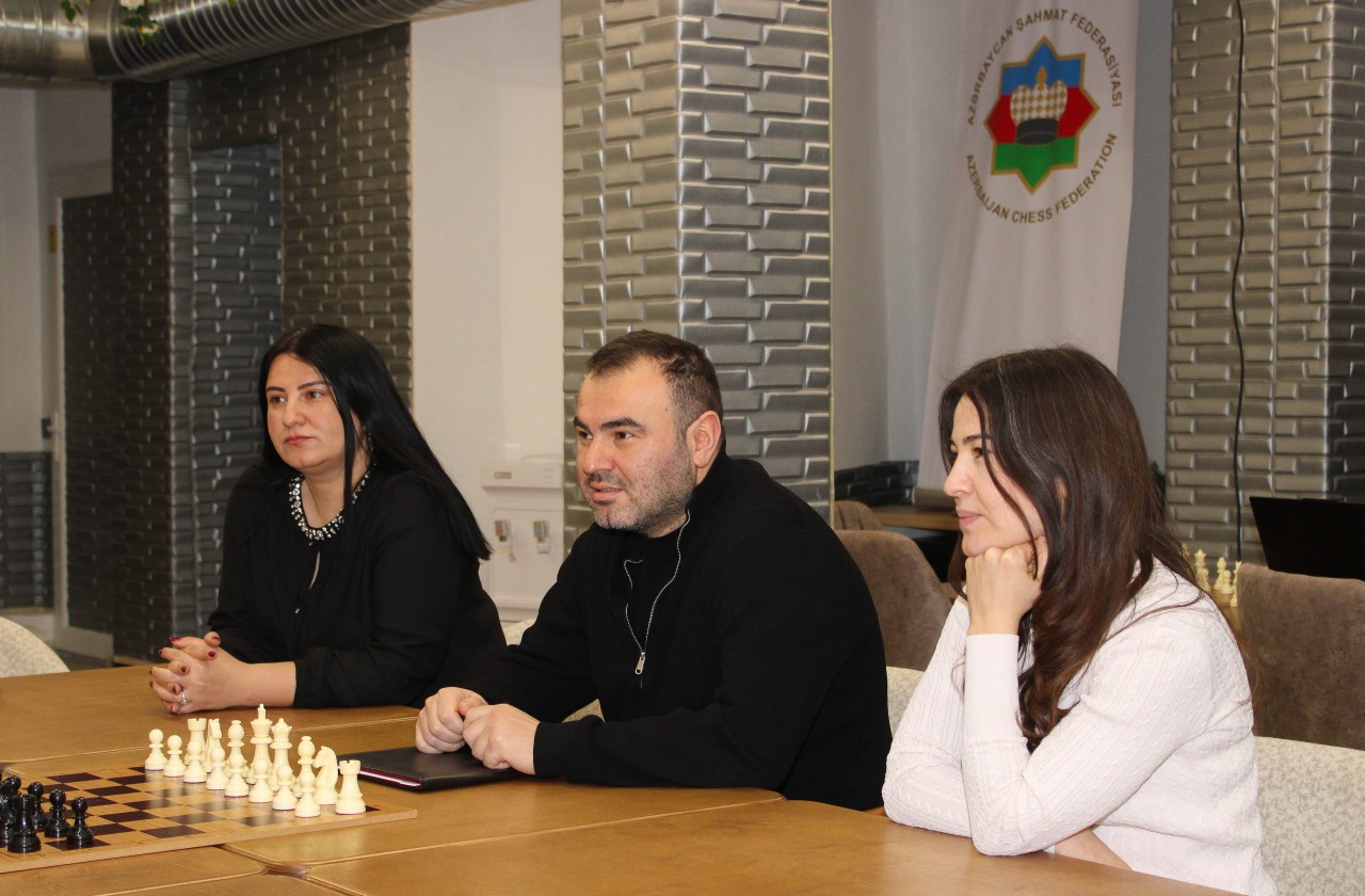 MDU və Məmmədyarovlar süni intellektlə şahmatı birləşdirir - FOTOLAR